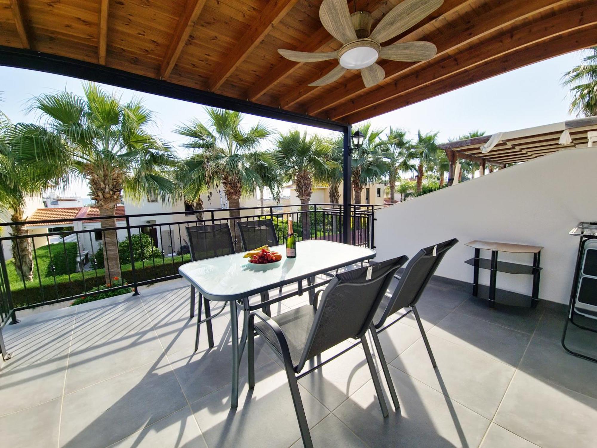 Oroklini Star 200Metres From The Sandy Beach Larnaca Luaran gambar